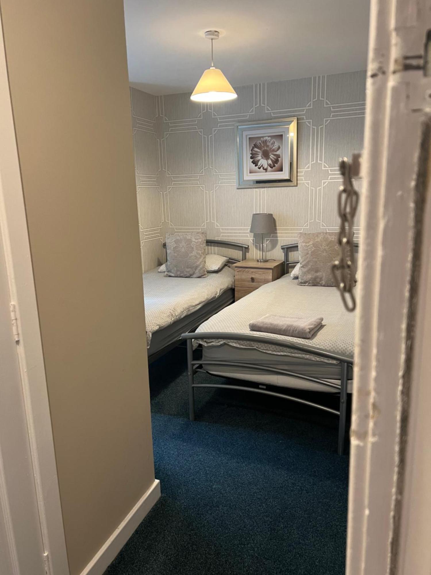 Budget Rooms Inverness Exteriör bild
